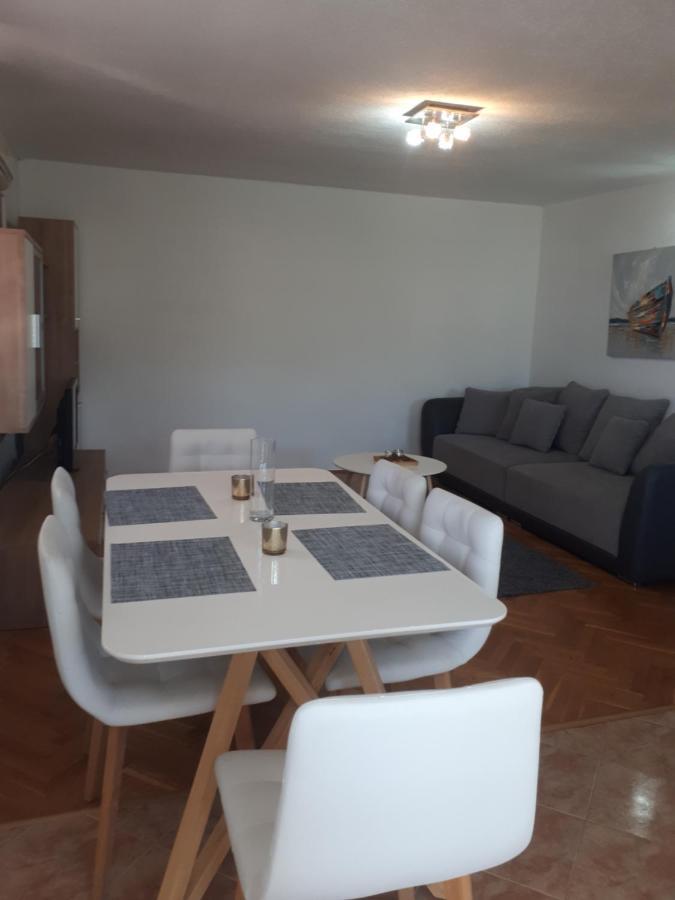 Apartmani Nikola Trogir Habitación foto